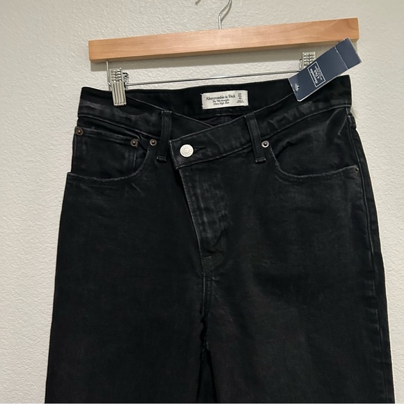 NWT Abercrombie & Fitch 90s ultra high rise straight asymmetrical fly black - Picture 11 of 12